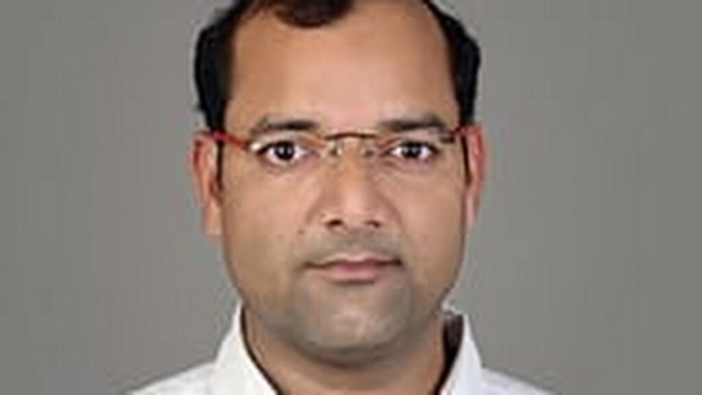 Dr. Amitesh Kumar